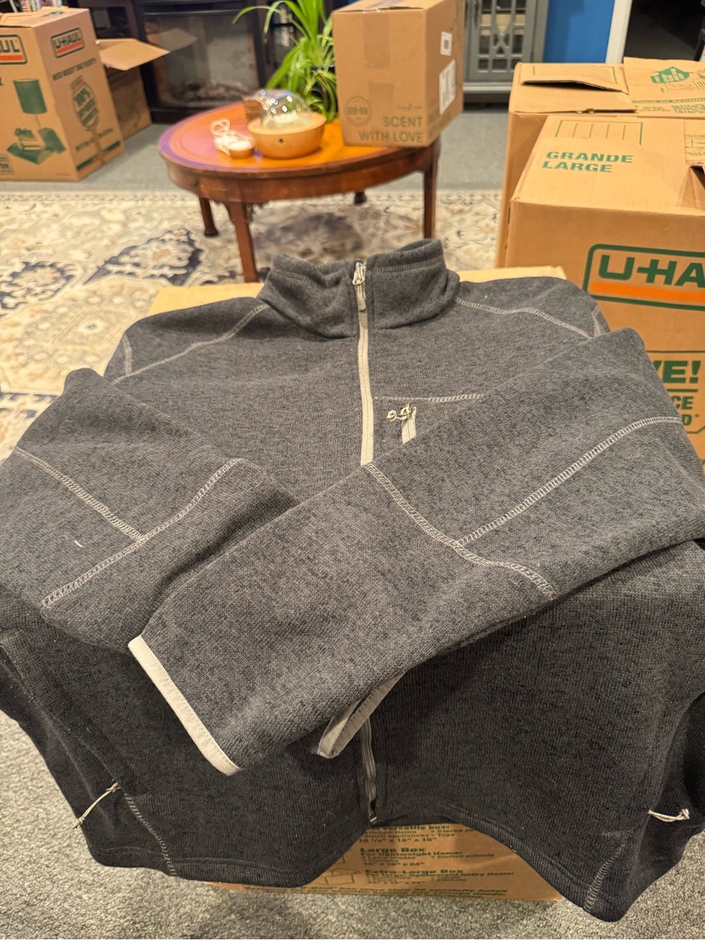 Avalanche Men’s Charcoal Gray Full-Zip Knit Jacket with Light Trim